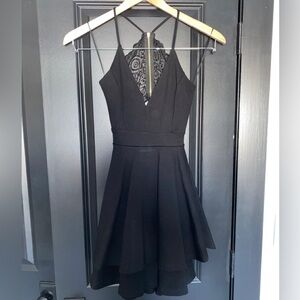 Elegant Black Lace Halter Dress